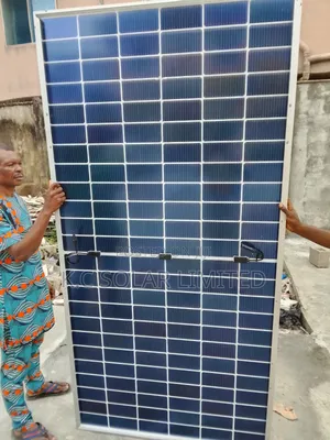 600w Half-Cut Bifacial Jinko Panel