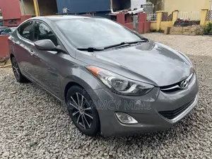 Hyundai Elantra GLS 2011 Gray