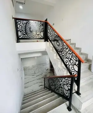 Rout Iron Staircase/Handrails