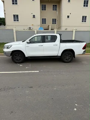 Toyota Hilux 2016 White