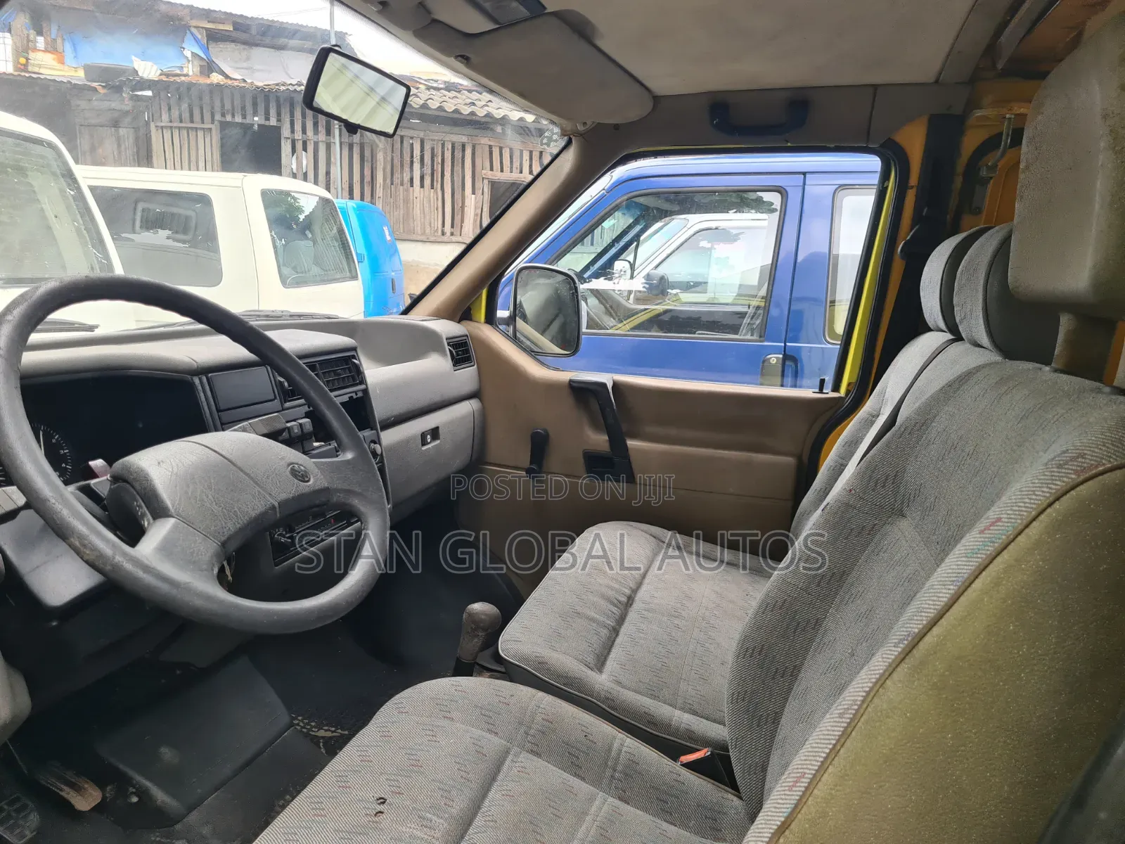 Volkswagen Transporter 2003 Yellow