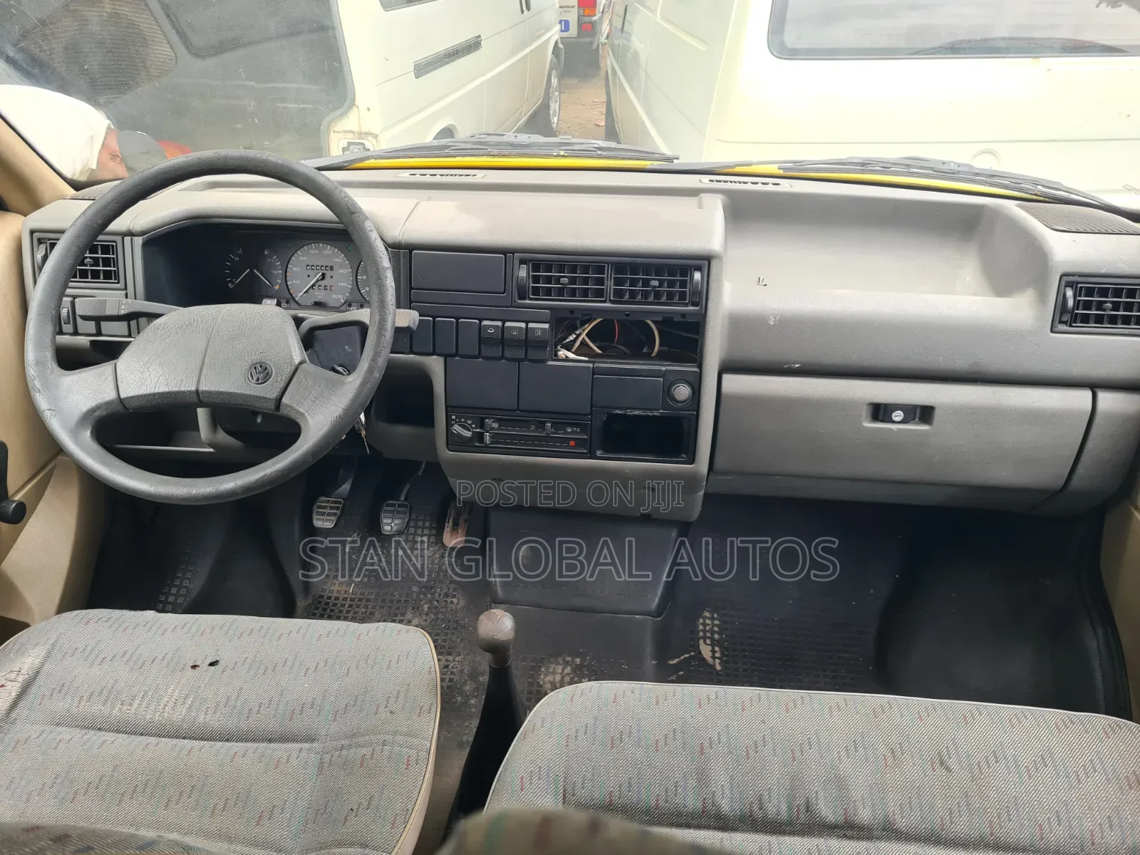 Volkswagen Transporter 2003 Yellow
