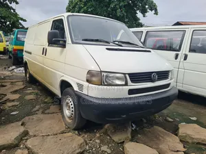 Volkswagen Transporter 2005 White