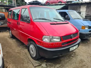 Volkswagen Transporter 2005 Red