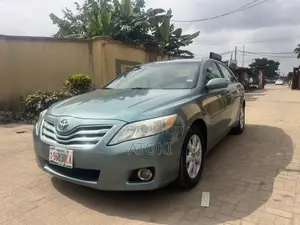 Toyota Camry LE 4dr Sedan (2.5L 4cyl 6AM) 2010 Green