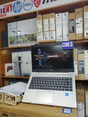New Laptop HP EliteBook 735 8GB Intel Core i3 SSD 256GB