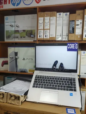New Laptop HP EliteBook 735 12GB Intel Core i3 SSD 512GB
