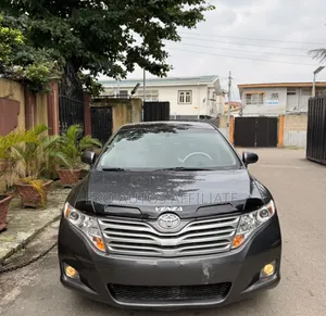 Toyota Venza 2010 Gray