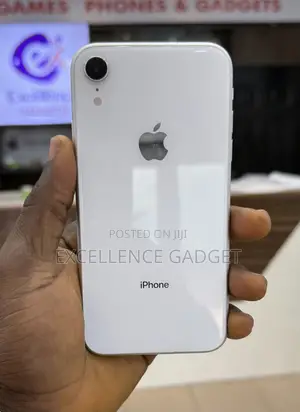 Apple iPhone XR 64 GB White