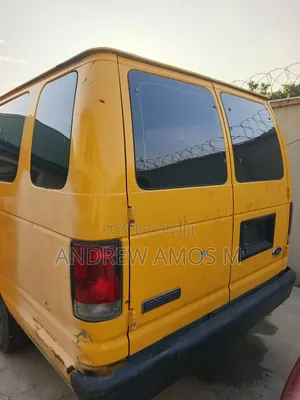 Ford E350 1992 Yellow