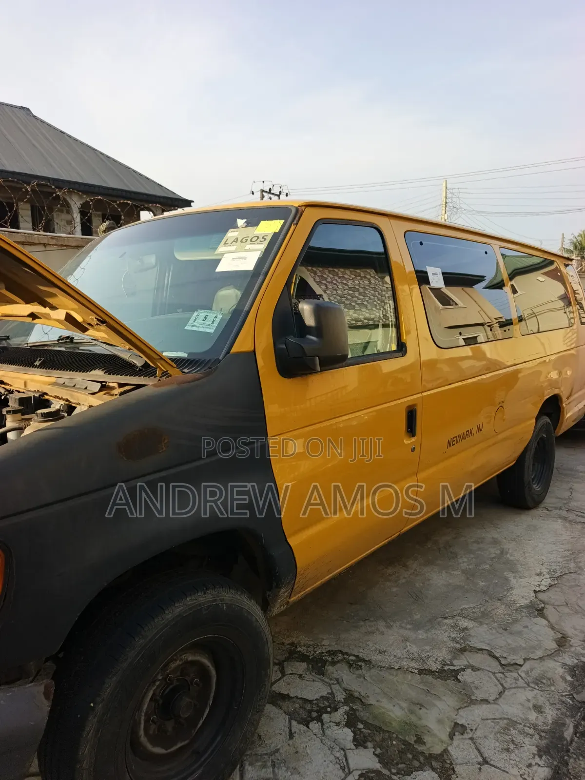 Ford E350 1992 Yellow