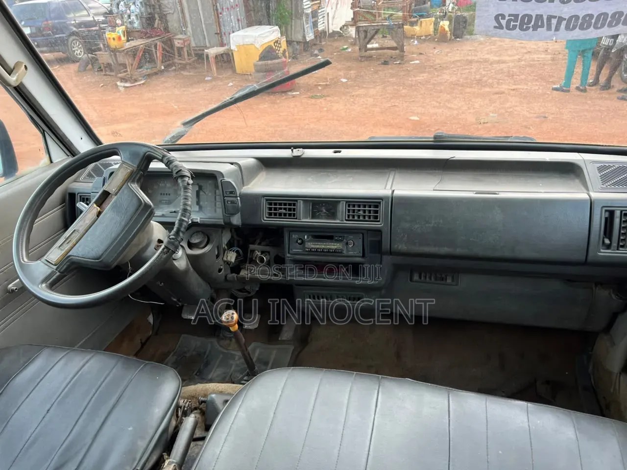 Mazda E2200 2000 White