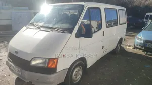 Ford Transit 2000 White