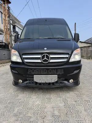 Mercedes-Benz T1/TN 2012 Black