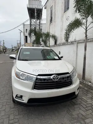 Toyota Highlander Limited 4dr SUV AWD (3.5L 6cyl 6A) 2014 White