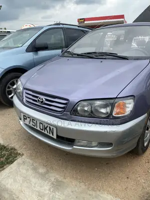 Toyota Picnic 2.0 FWD 1996 Purple