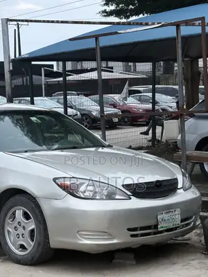 Toyota Camry LE V6 4dr Sedan (3.0L 6cyl 5A) 2003 Silver