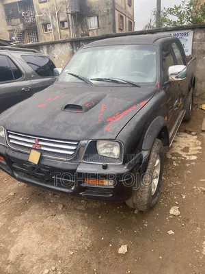 Mitsubishi L300 1998 Black