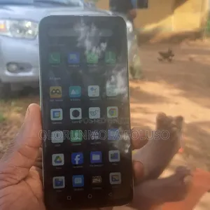 Infinix Smart 7 HD 64 GB Green