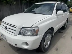 Toyota Highlander 2005 White