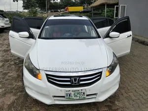 Honda Accord 2009 White