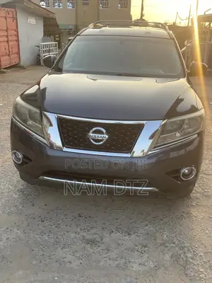 Nissan Pathfinder Platinum 4dr SUV (3.5L 6cyl CVT) 2014 Blue