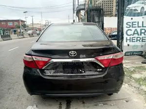 Toyota Camry 2016 Black