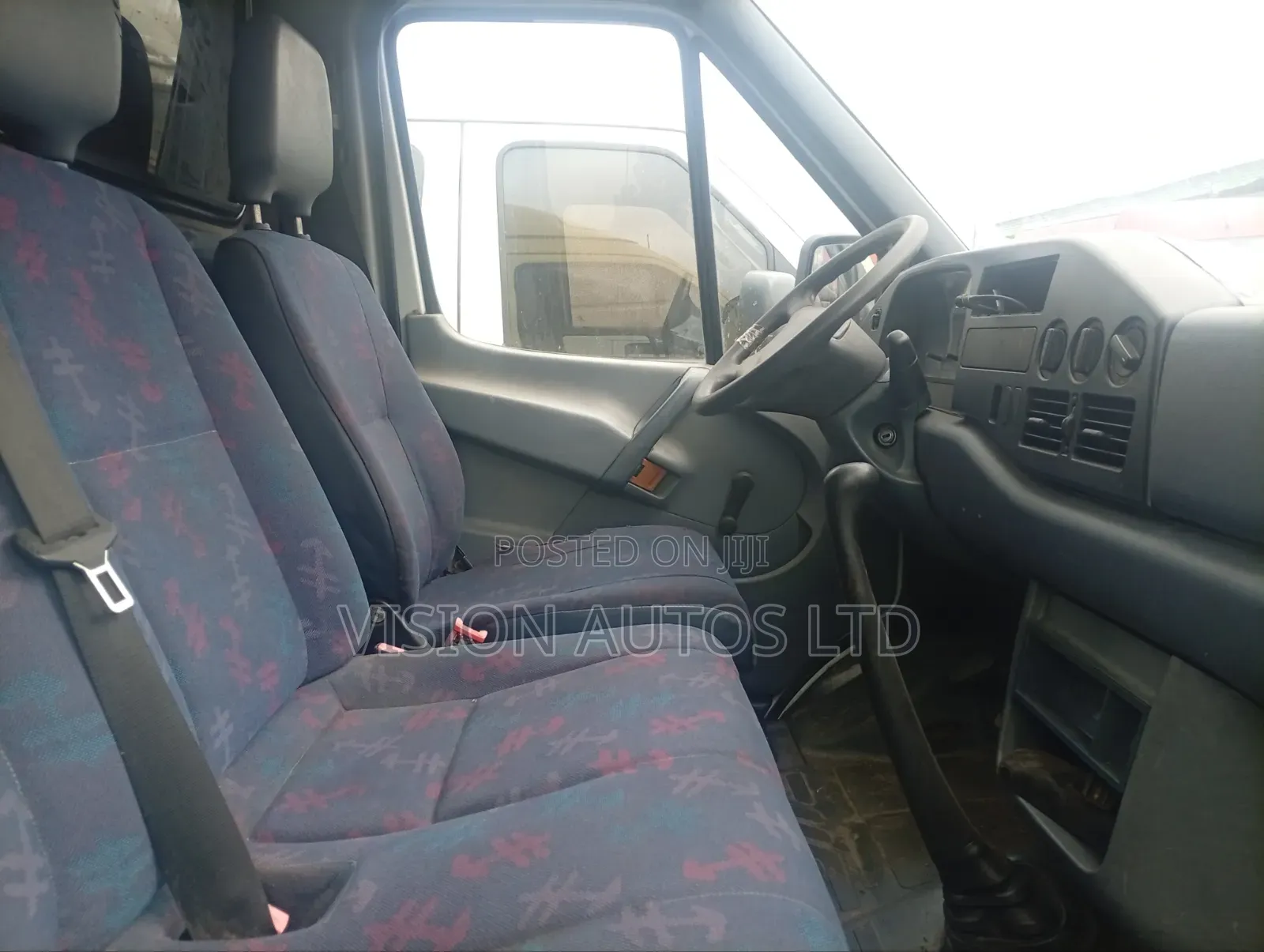 Mercedes-Benz Sprinter 2010 Yellow