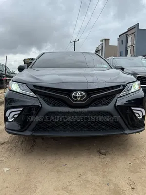 Toyota Camry 2018 Black