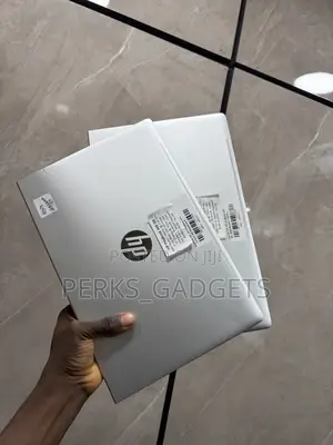 Laptop HP ProBook 445 G9 8GB Intel Core i5 SSD 256GB