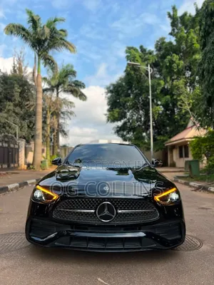 Mercedes-Benz C300 2022 Black