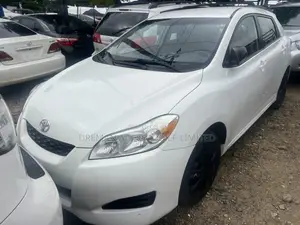 Toyota Matrix 2012 White