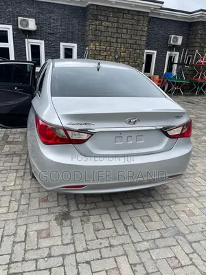 Hyundai Sonata Limited 2.0T Sedan (2.0L 4cyl 6A) 2013 Silver