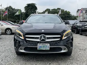Mercedes-Benz GLA 250 2017 Black