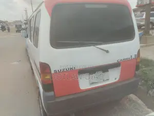 Suzuki APV Minibus 2009 Red