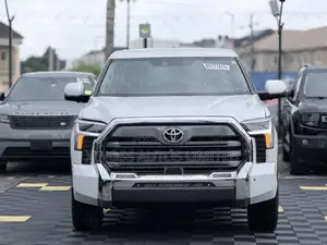 Toyota Tundra Limited 2022 White