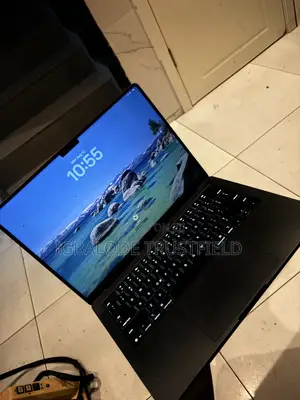 Laptop Apple MacBook Pro 2025 M5 16GB Apple M5 SSD 1T