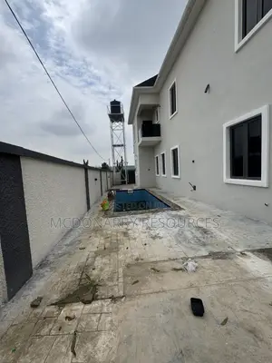 5bdrm Duplex in Gwarinpa for sale