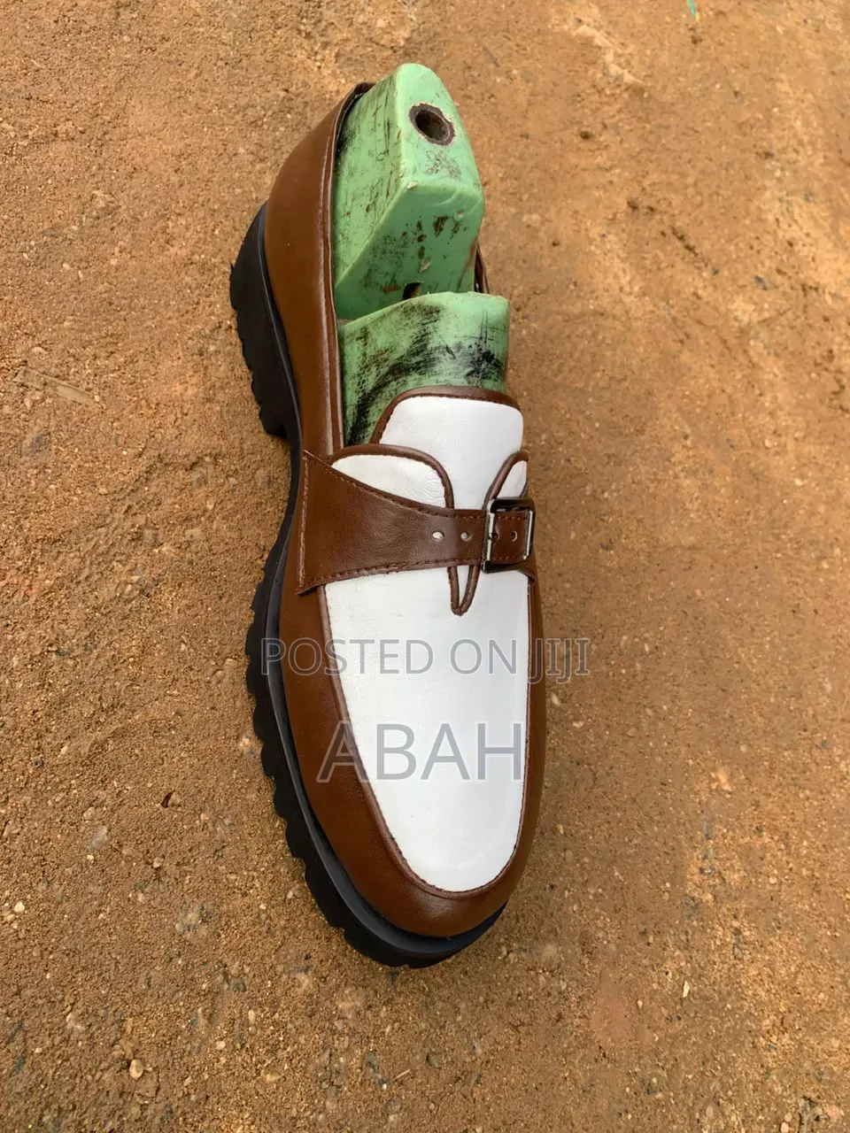 Regular Fashioned Shoe