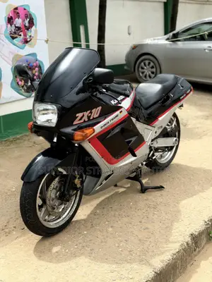 Kawasaki Ninja ZX-10R 2000 Black