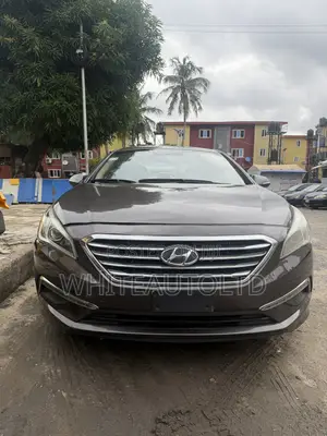 Hyundai Sonata Limited Sedan FWD (2.4L 4cyl 6A) 2017 Gray