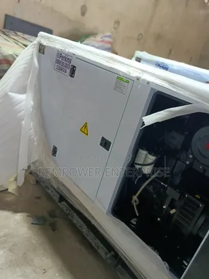 ¢^ Perkins Soundproof 150kva Triple Phsse