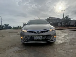Toyota Avalon 2013 Gold