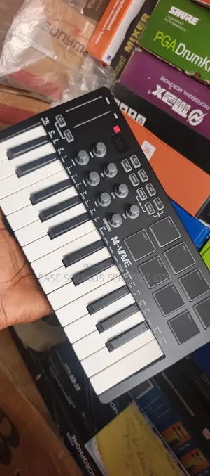 MIDI Keyboard With Drum Pad
