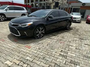 Toyota Avalon XLE Sedar FWD (3.5L 6cyl 6A) 2013 Black