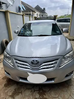 Toyota Camry LE 4dr Sedan (2.4L 4cyl 5A) 2009 Silver