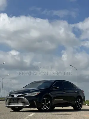 Toyota Avalon XLE Sedar FWD (3.5L 6cyl 6A) 2013 Black