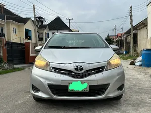 Toyota Yaris 2013 Silver