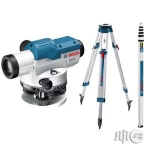 Bosch GOL20DSET Optical Level and Tripod and GR500 Level Rod