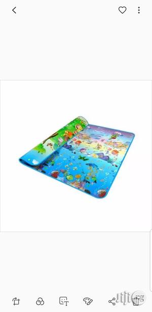 Stylish 7 X 7 Padded Play Mat - Multicolour